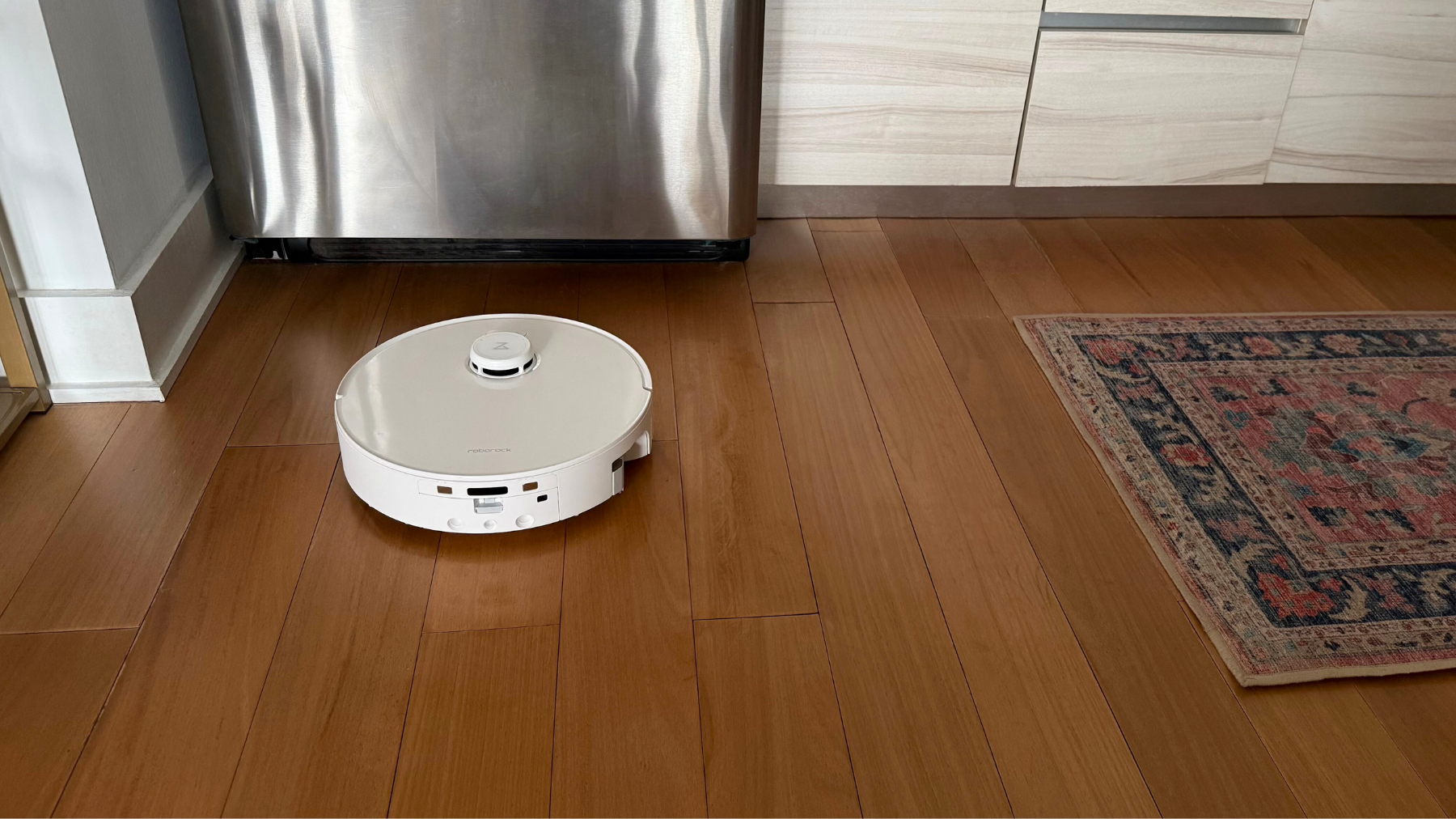 robot vacuum for hardwood floors